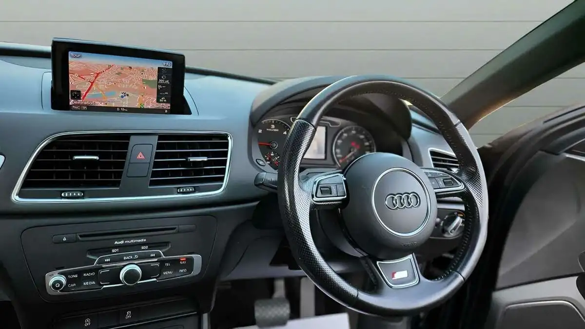 2014-audi-q3-20td-quattro-s-line-plus-177ps-tronic-big-26