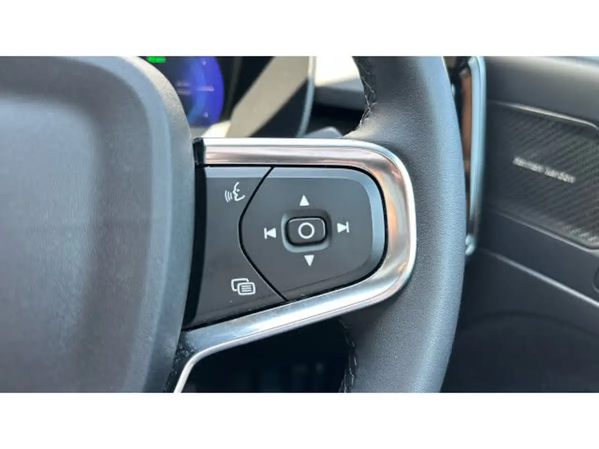 2022-volvo-c40-e-recharge-ultimate-228bhp-big-18