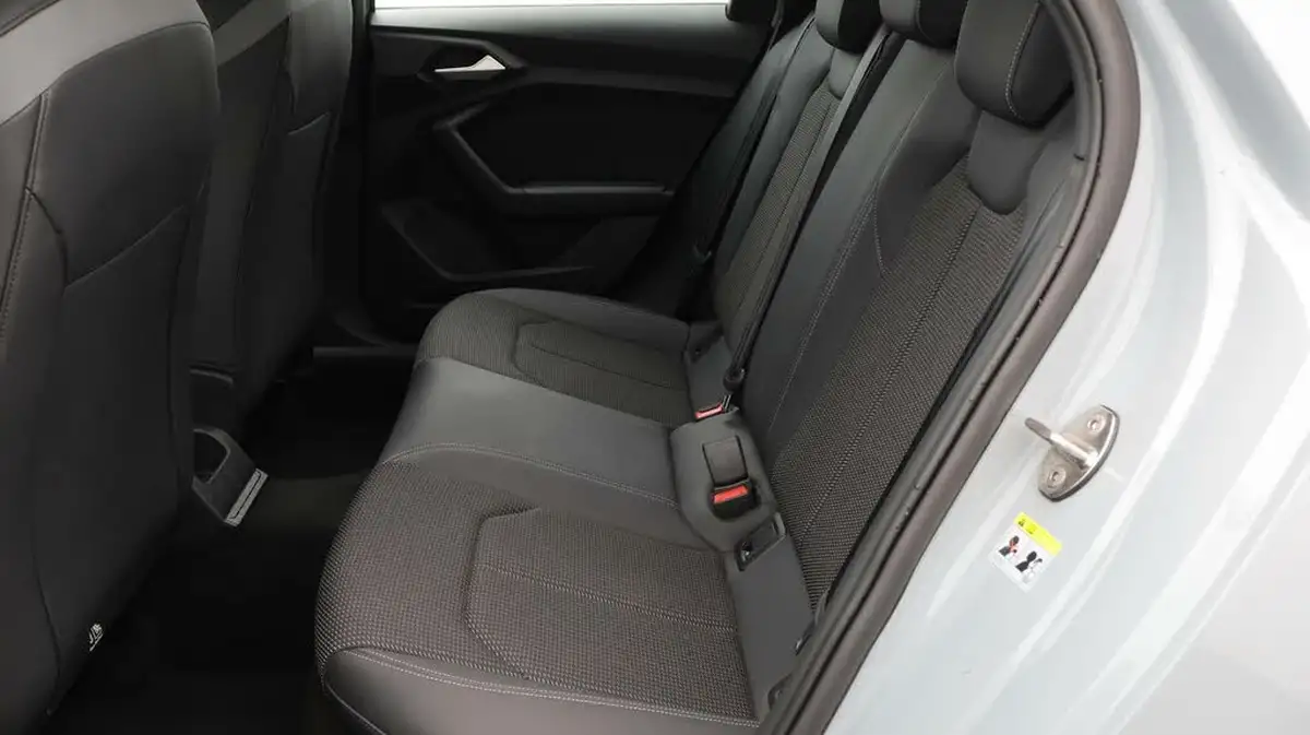 2021-audi-a1-10-30-tfsi-s-line-110ps-big-16
