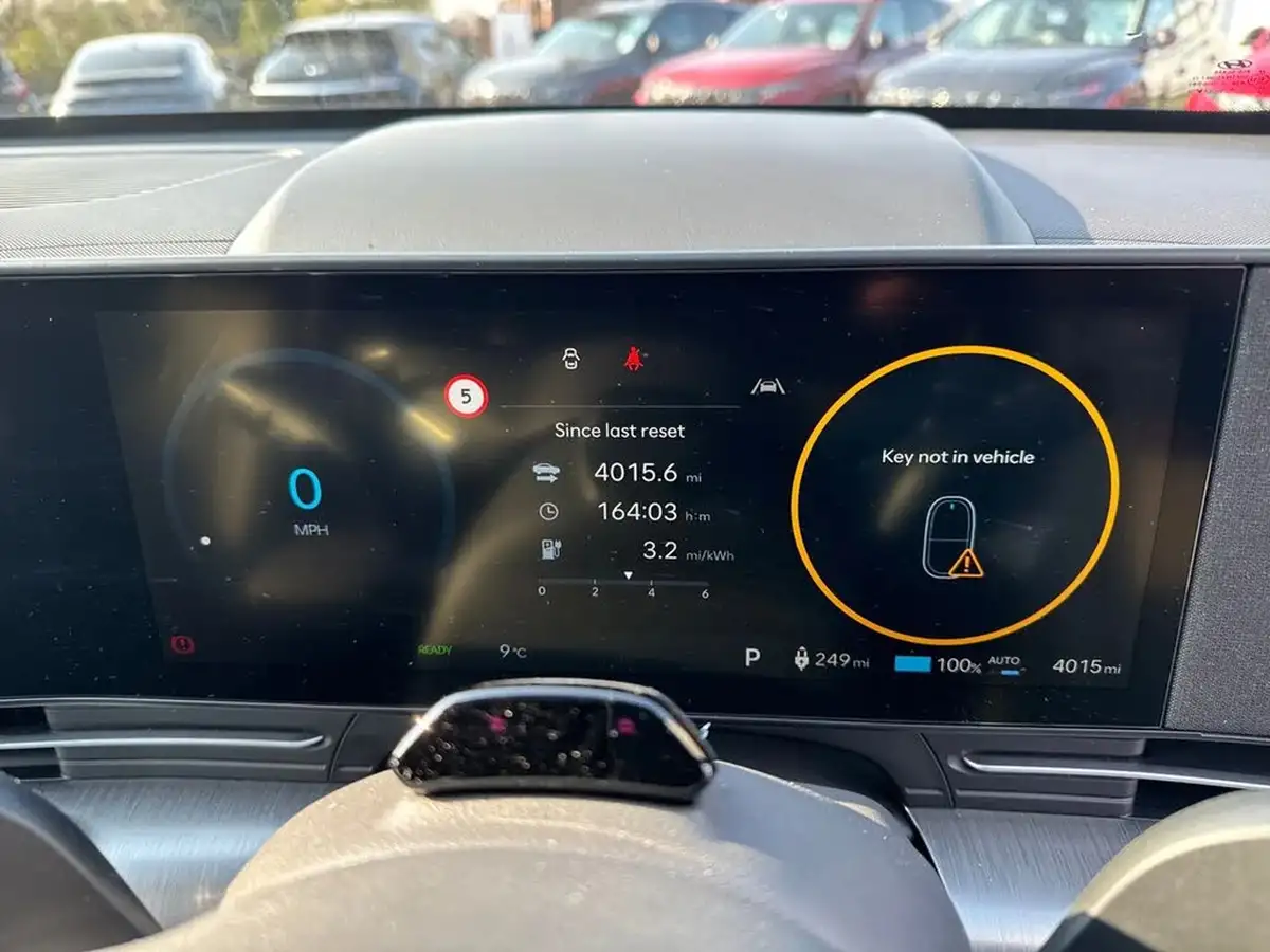 2024-hyundai-kona-e-ultimate-218ps-65kwh-big-10