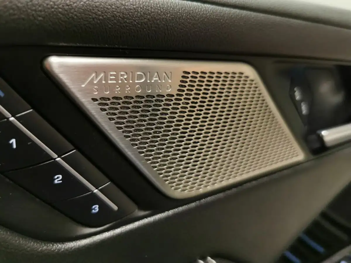 2021-jaguar-i-pace-ev400-hse-big-16