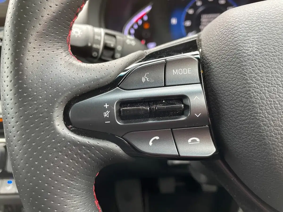 2022-hyundai-i30-15-t-gdi-n-line-hatchback-big-15
