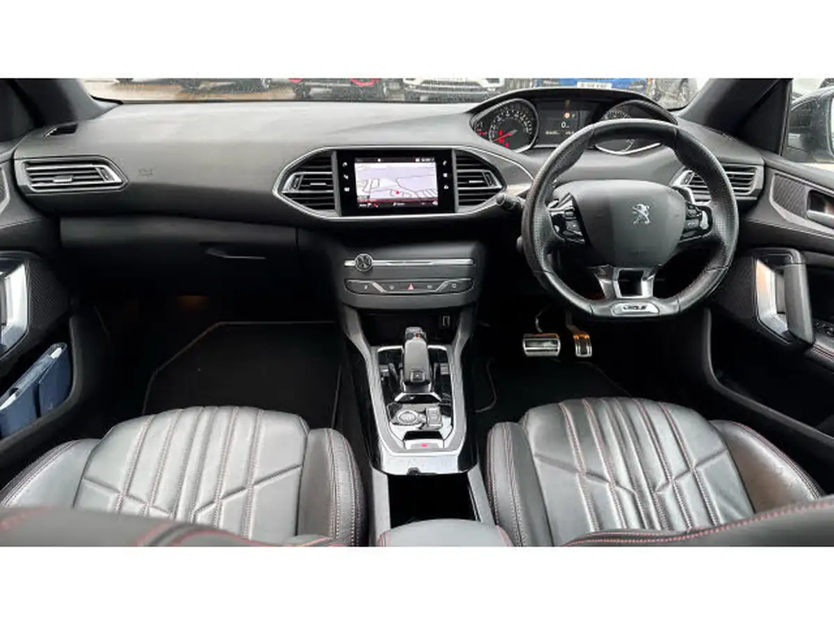 2021-peugeot-308-12-puretech-gt-premium-digital-i-cockpit-big-9