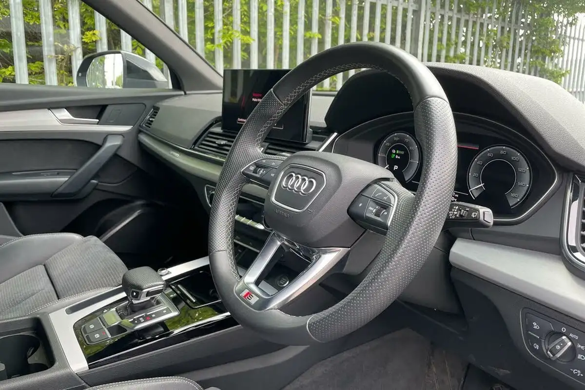 2021-audi-q5-20-50-tfsi-e-s-line-station-wagon-big-27