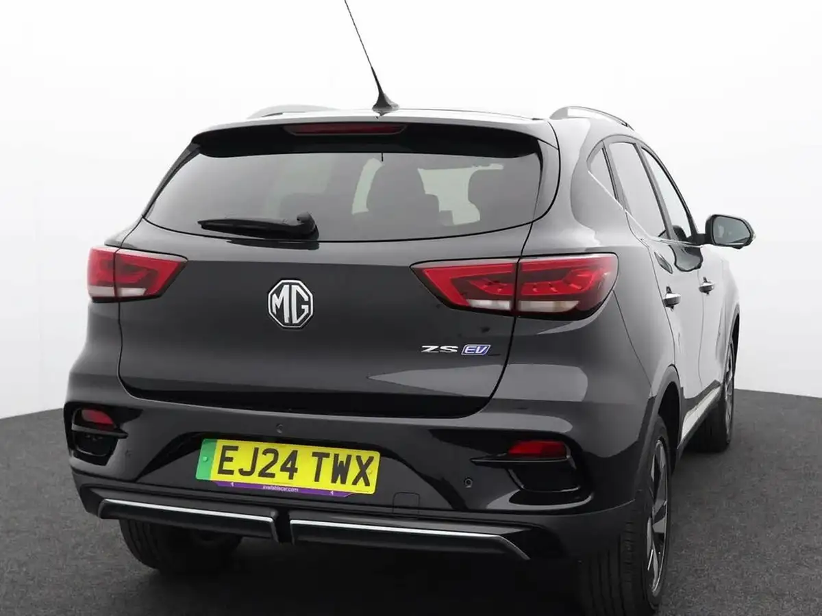 2024-mg-zs-suv-e-trophy-connect-ev-176ps-big-4