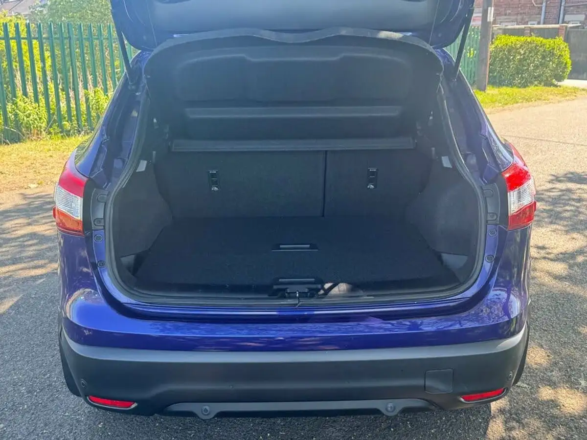 2015-nissan-qashqai-15dci-acenta-premium-big-31