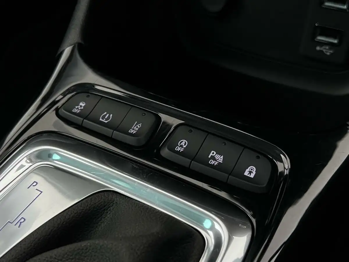 2020-vauxhall-crossland-x-12-elite-nav-130ps-turbo-auto-big-29