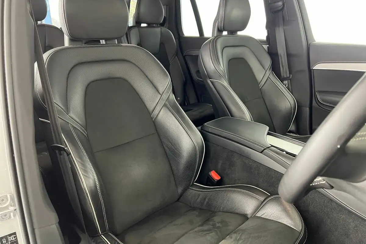 2021-volvo-xc90-20td-b5-r-design-big-33