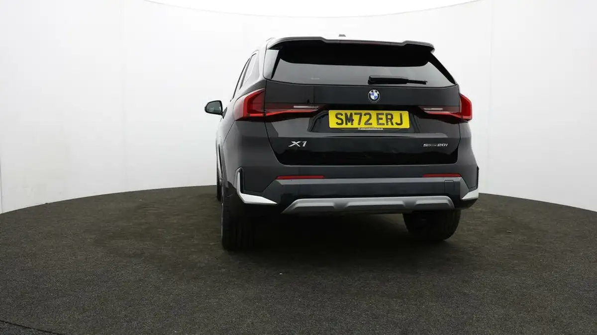 2022-bmw-x1-15-sdrive20i-xline-big-79