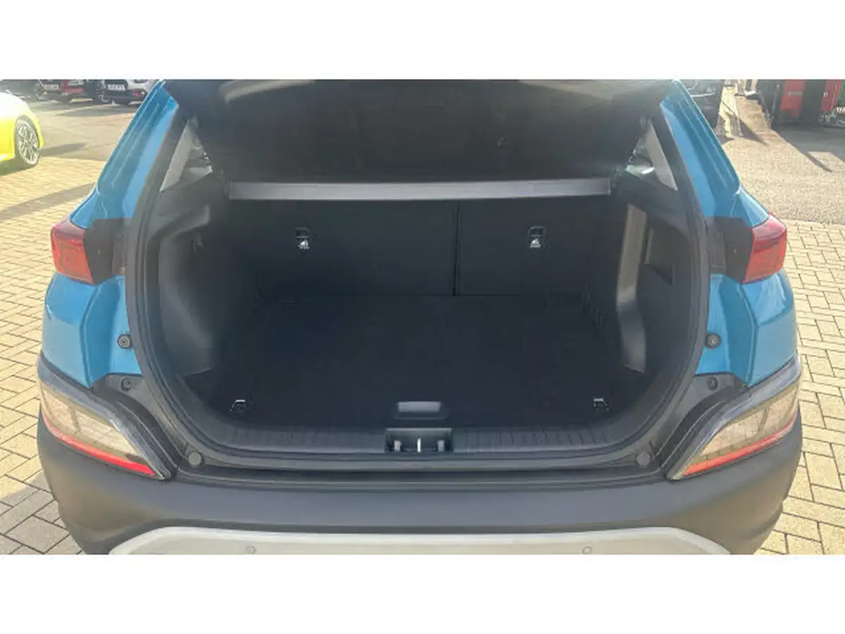 2021-hyundai-kona-16-gdi-se-connect-big-3