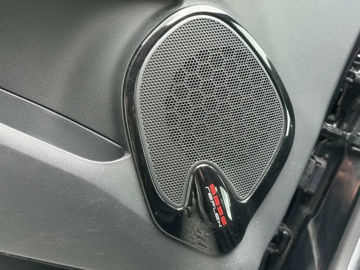 2015-renault-clio-15dci-dynamique-s-medianavss-big-19