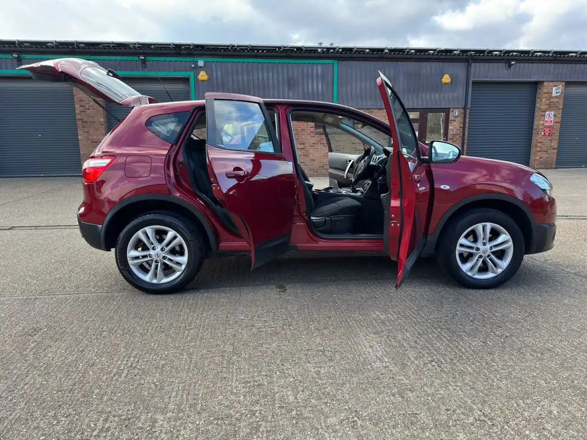 2010-nissan-qashqai-15td-acenta-big-58
