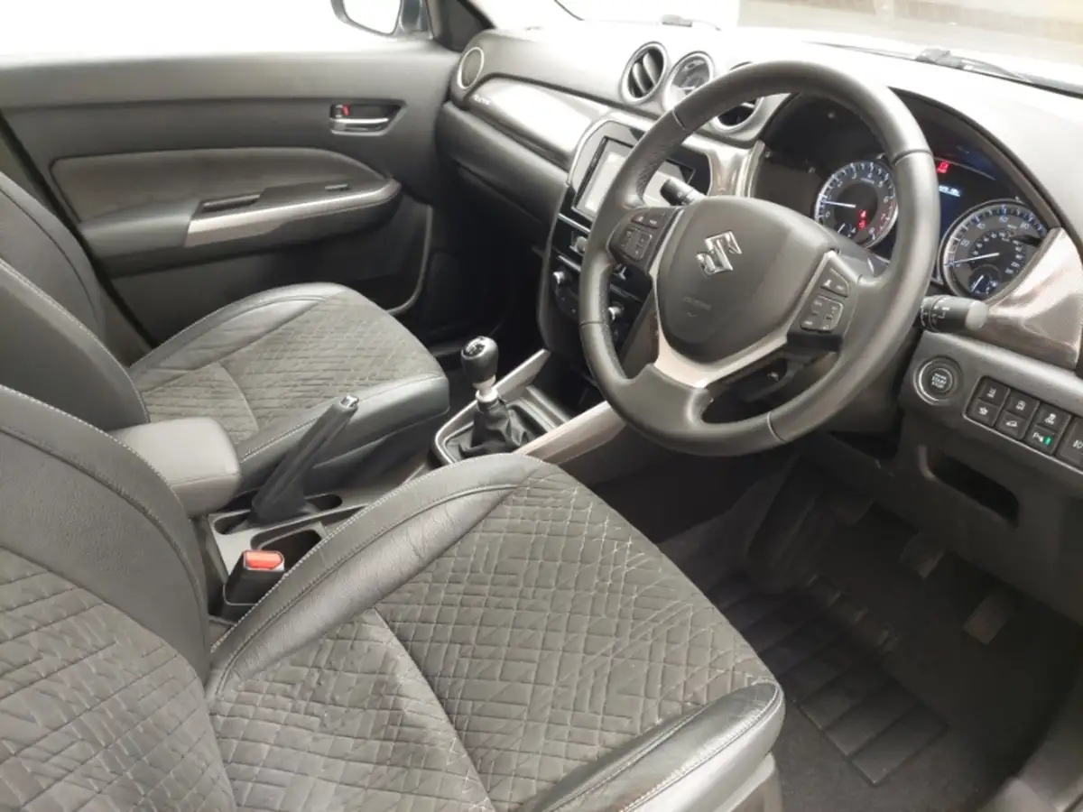 2024-suzuki-s-cross-15-ultra-allgrip-big-12