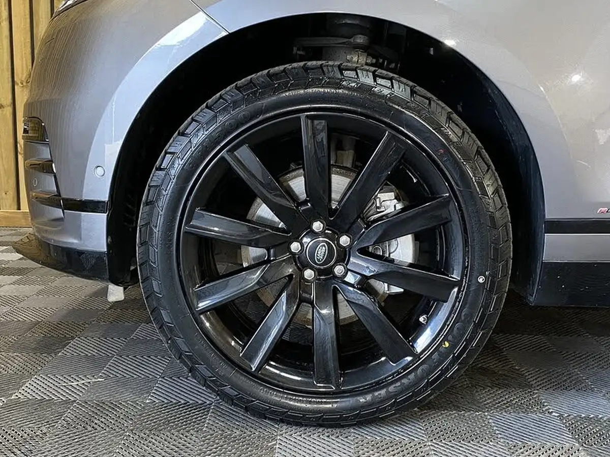 2019-land-rover-range-rover-velar-30-d300-r-dynamic-hse-big-40