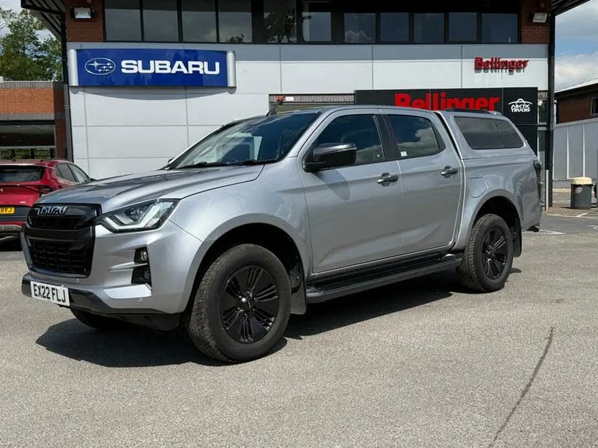 2022-isuzu-d-max-19td-v-cross-pick-up-auto-big-5