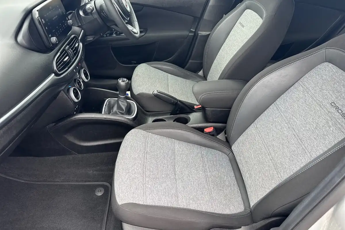 2022-fiat-tipo-10-cross-big-7