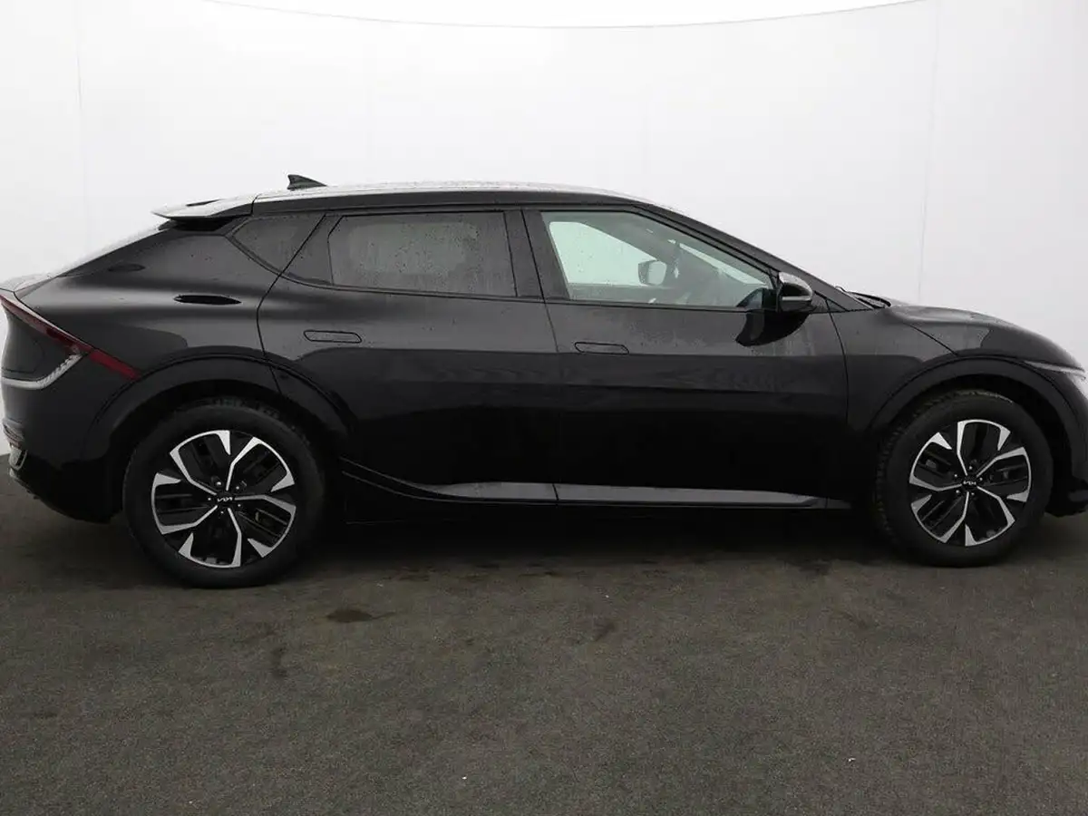 2022-kia-ev6-e-gt-line-225bhp-big-7