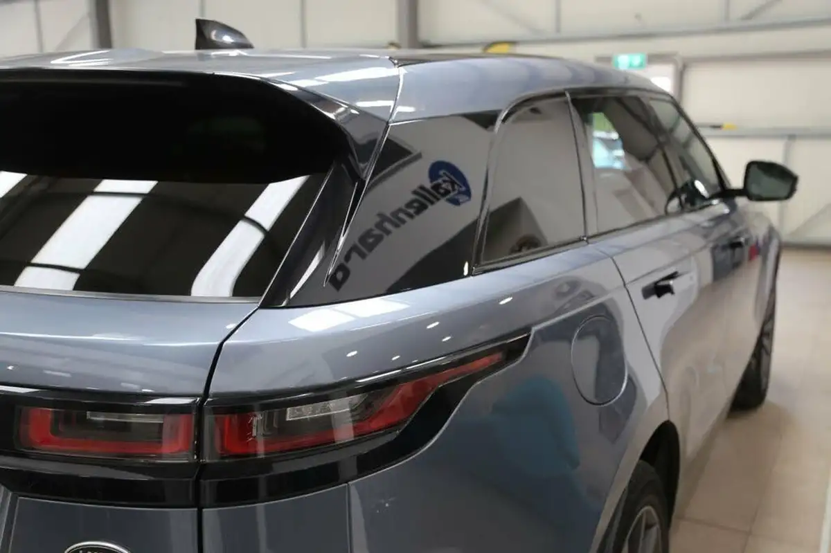 2019-land-rover-range-rover-velar-20-d240-r-dynamic-hse-big-22