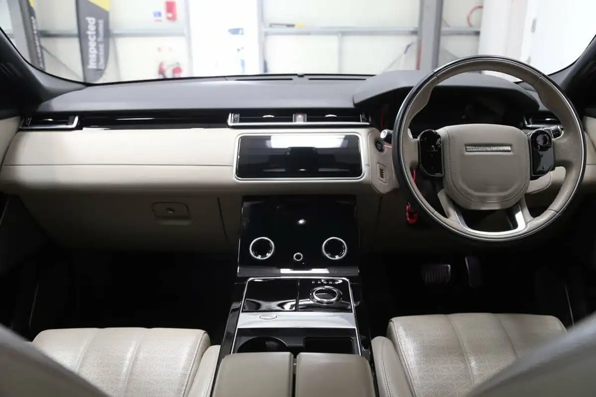 2019-land-rover-range-rover-velar-20-d240-r-dynamic-hse-big-4