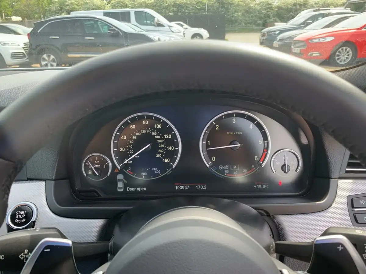 2015-bmw-5-series-30td-530d-m-sport-saloon-4d-big-12