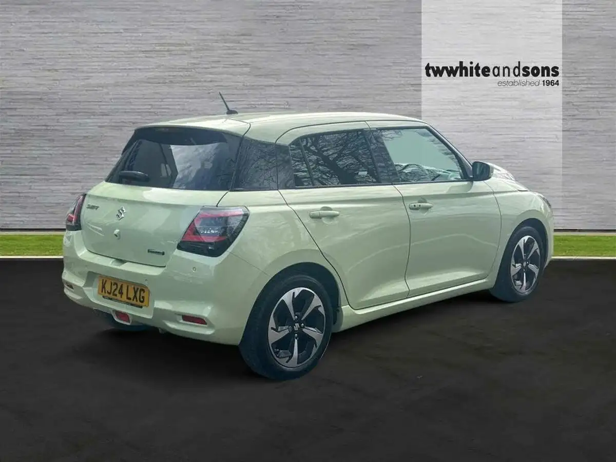 2024-suzuki-swift-12-ultra-cvt-big-6