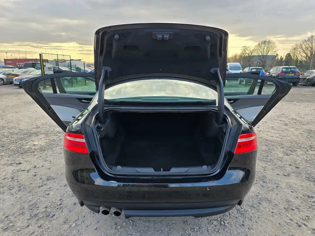 2016-jaguar-xe-20d-prestige-180ps-auto-big-46