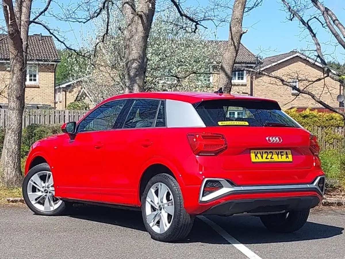 2022-audi-q2-15-35-tfsi-s-line-tronic-big-1