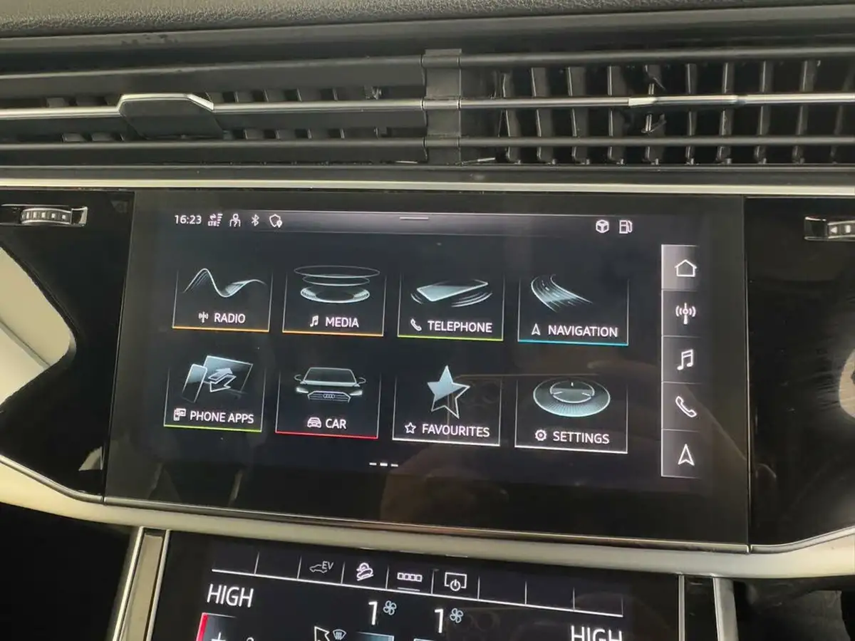 2021-audi-q7-30-55-tfsi-e-s-line-big-63