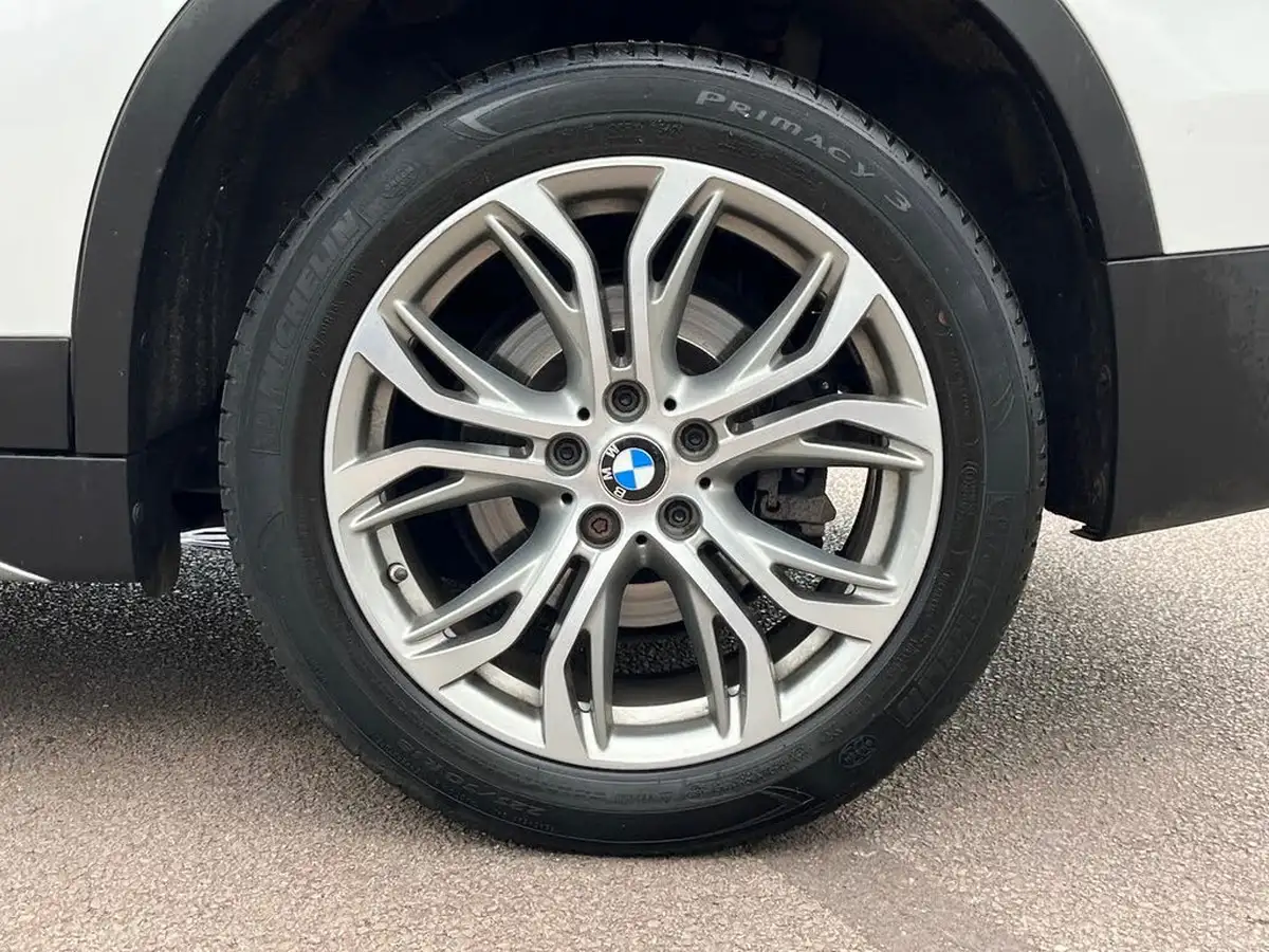 2018-bmw-x1-20-xdrive20i-xline-big-15