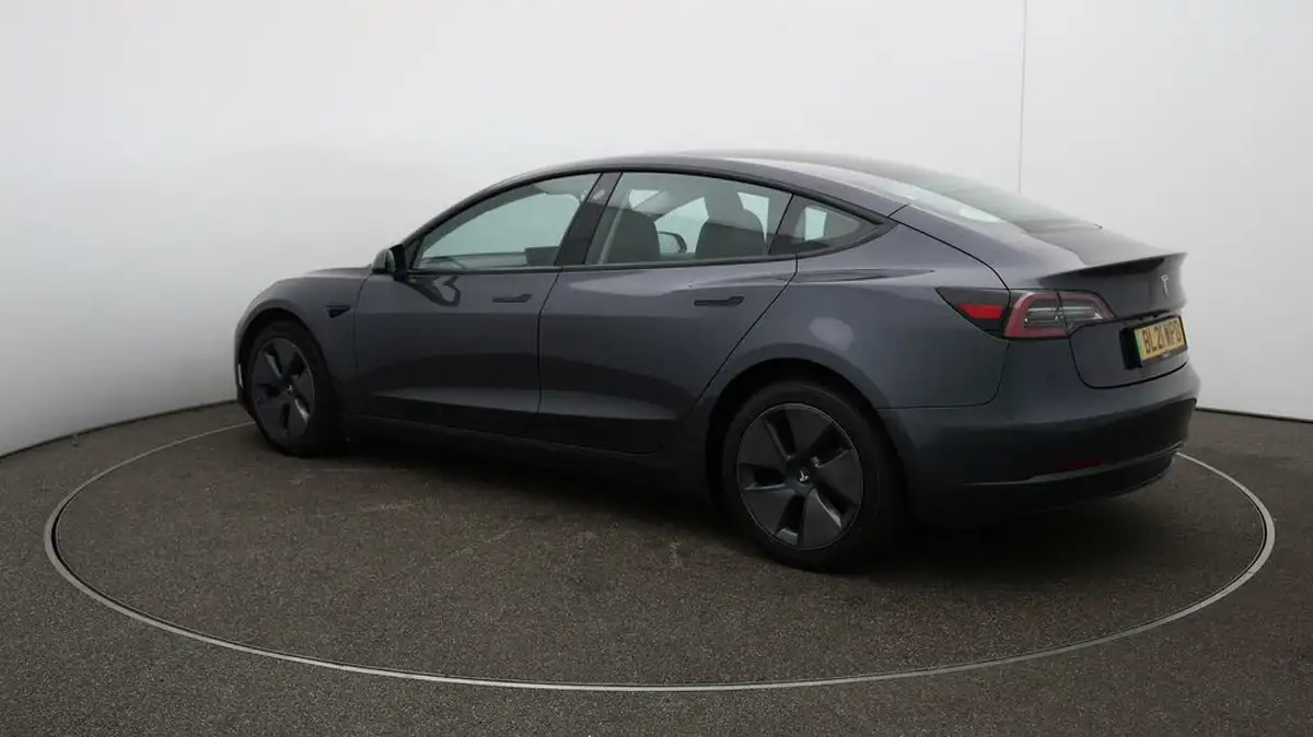 2021-tesla-model-3-e-long-range-4x4-big-27