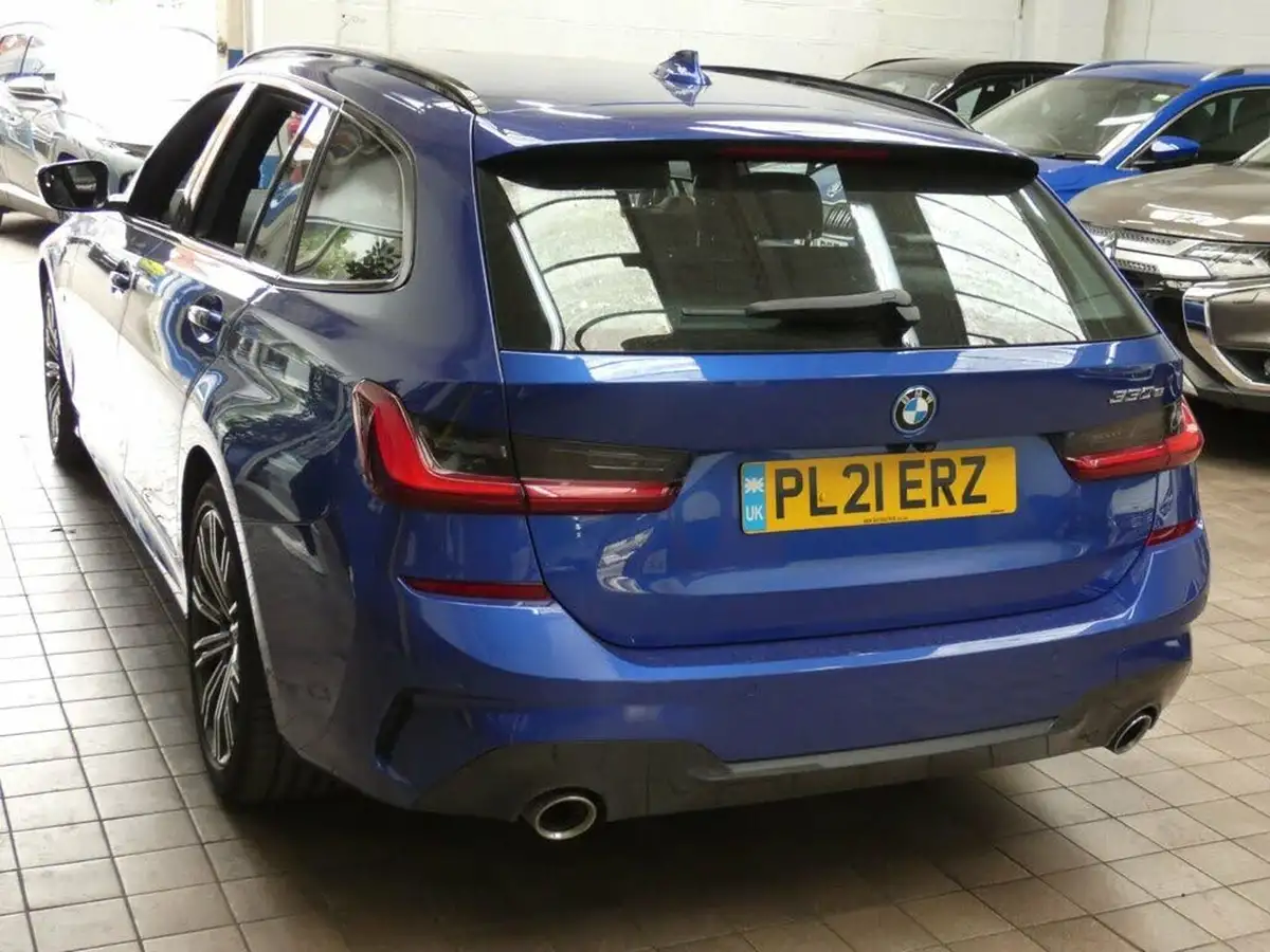 2021-bmw-3-series-20-330e-m-sport-touring-5d-big-18