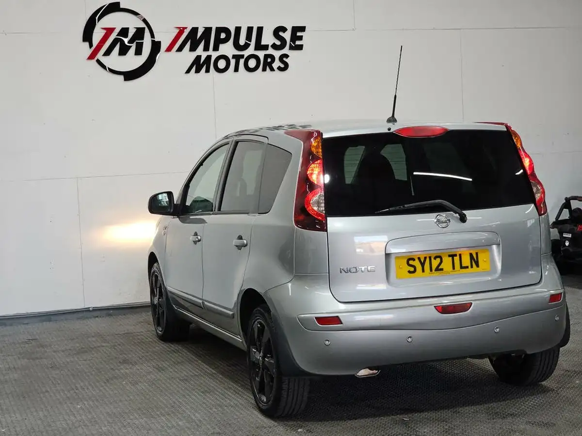 2012-nissan-note-14-n-tec-big-6