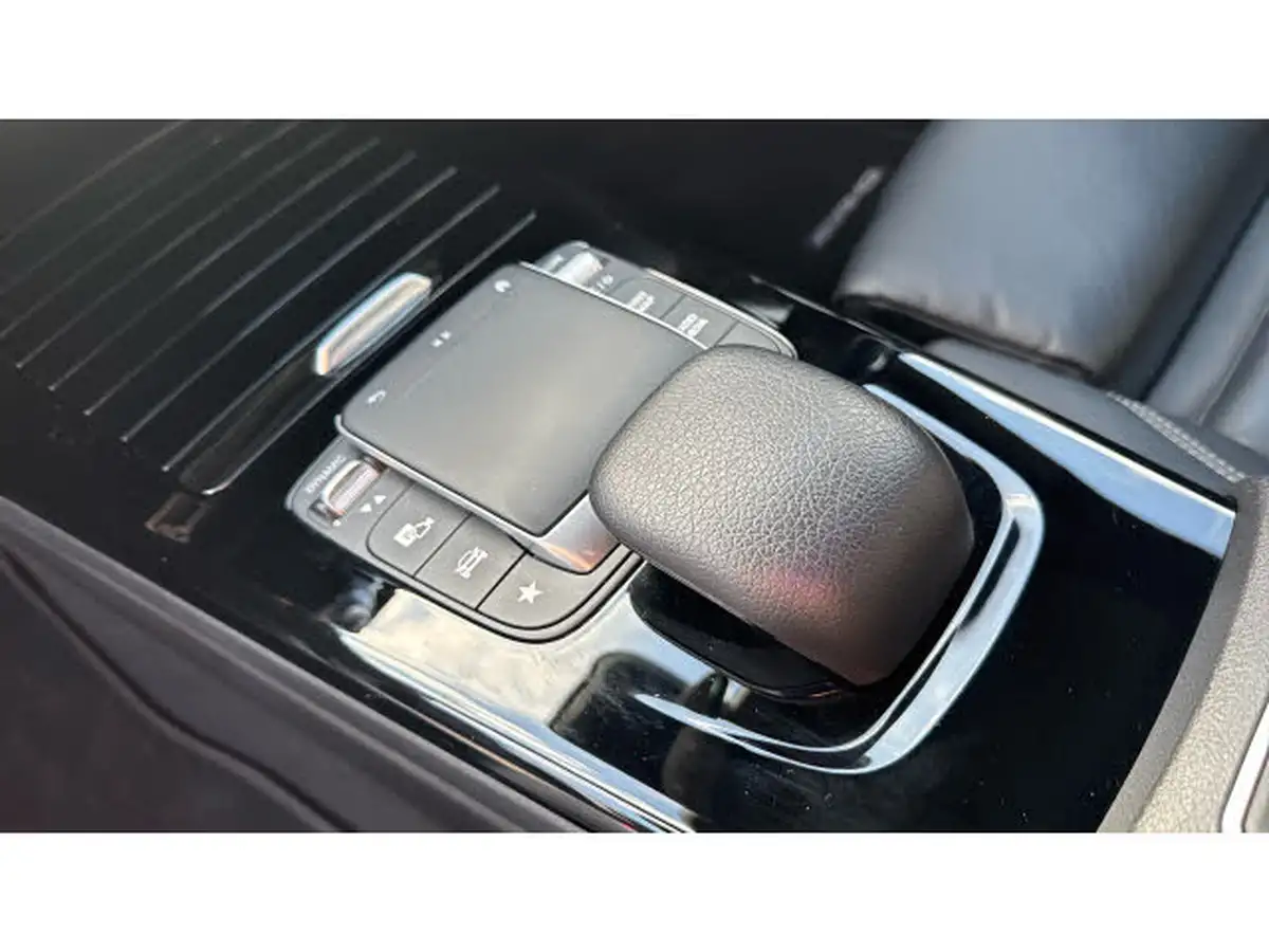 2021-mercedes-benz-cla-13-cla-180-amg-line-premium-shooting-brake-5d-big-12