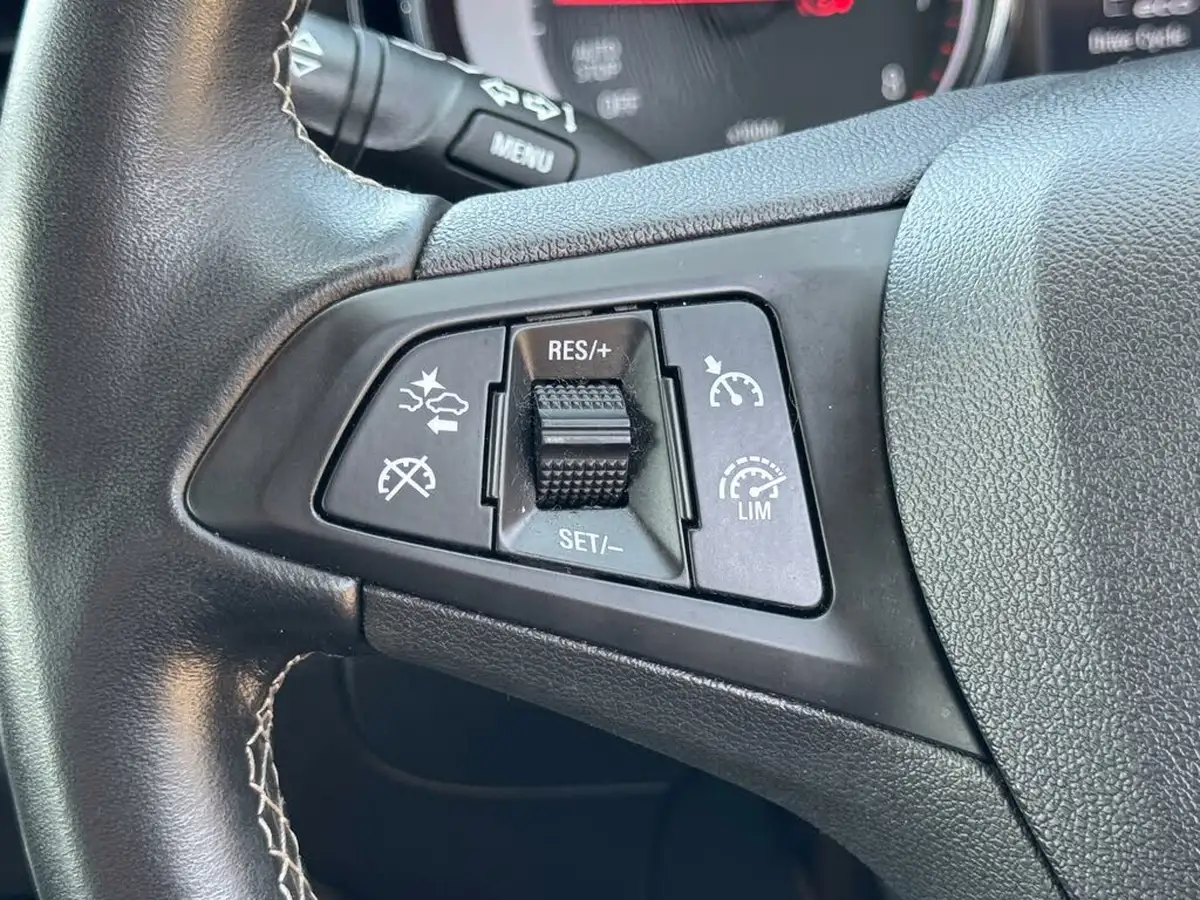 2019-vauxhall-astra-14i-16v-turbo-sri-nav-ss-hatchback-big-20