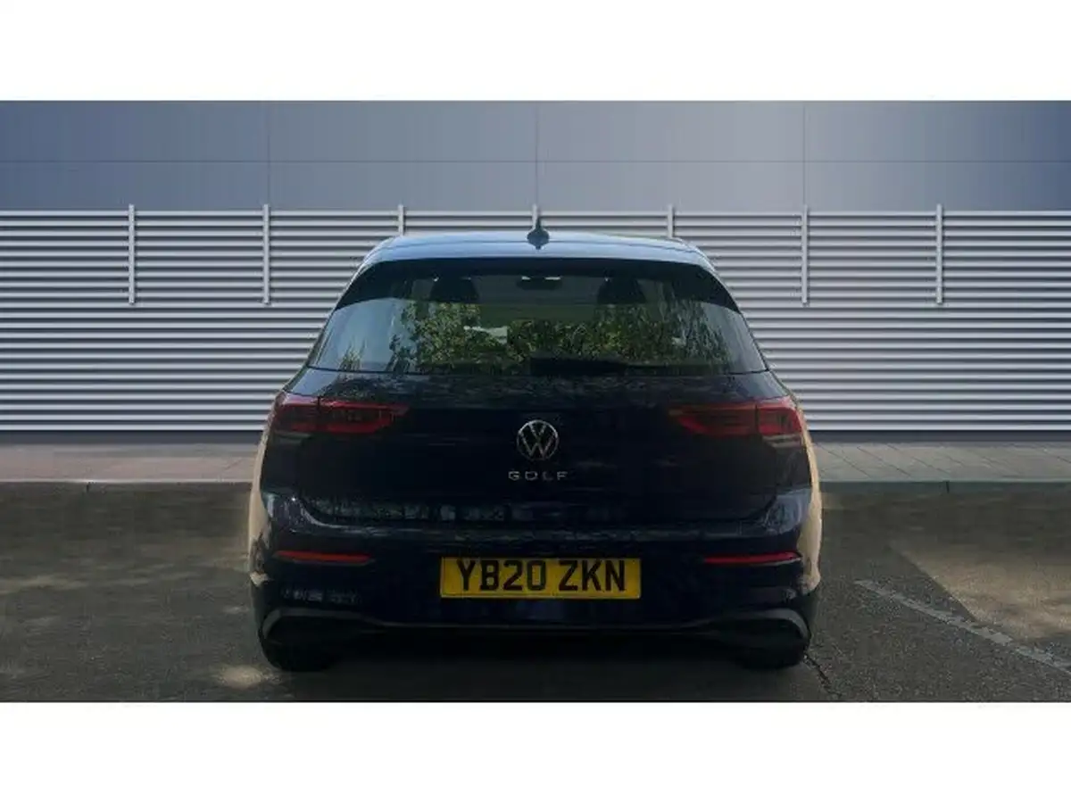 2020-volkswagen-golf-15-tsi-life-130ps-hatchback-big-5