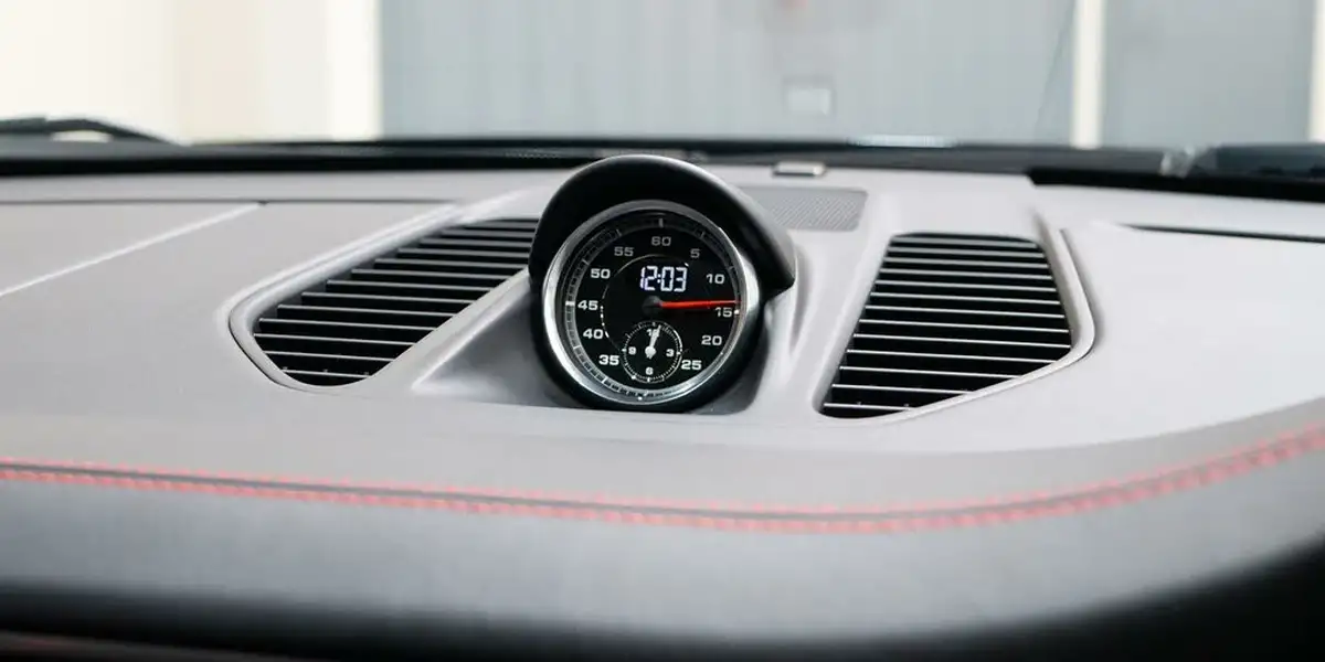 2018-porsche-911-30-carrera-t-big-37