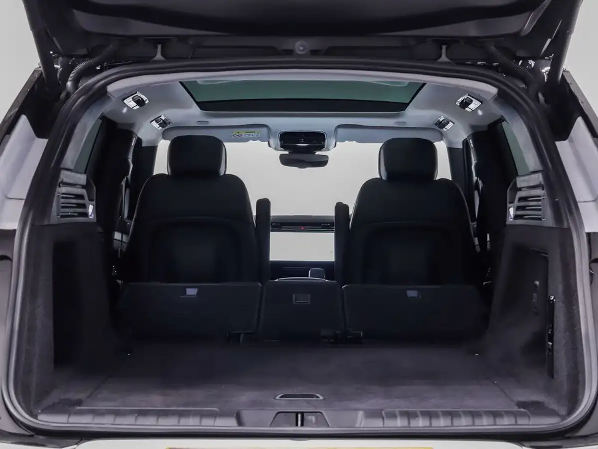 2023-land-rover-range-rover-sport-big-10