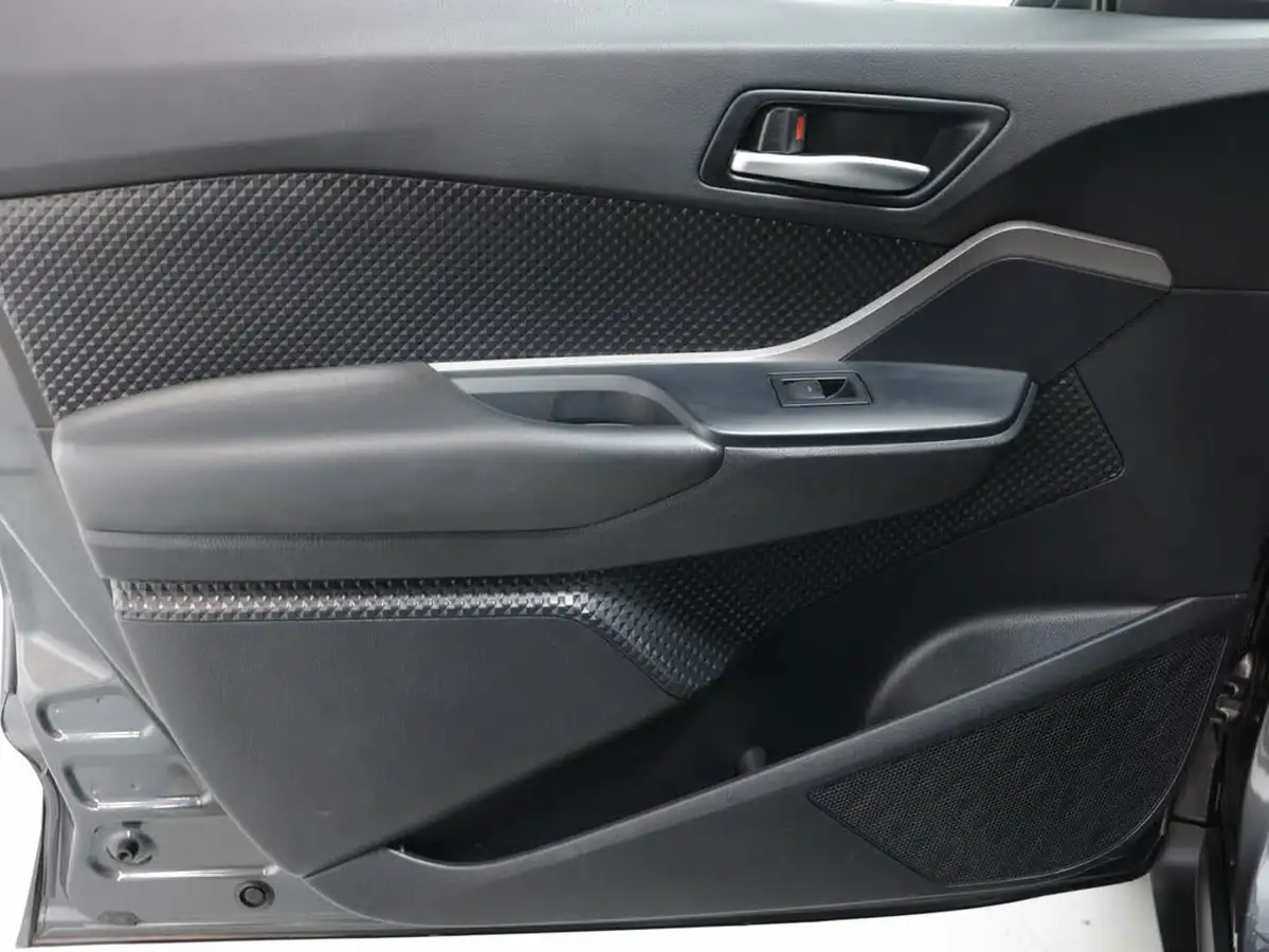 2022-toyota-c-hr-18-vvt-i-icon-big-35