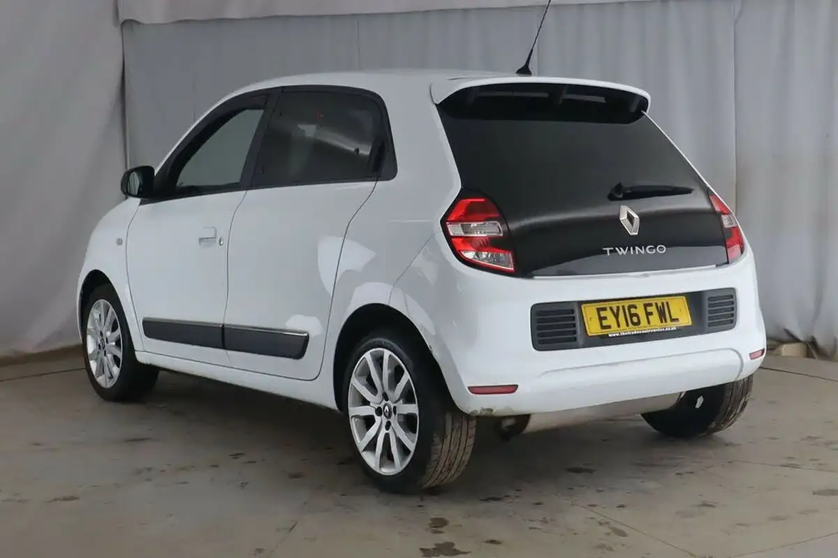 2016-renault-twingo-10-sce-iconic-big-5