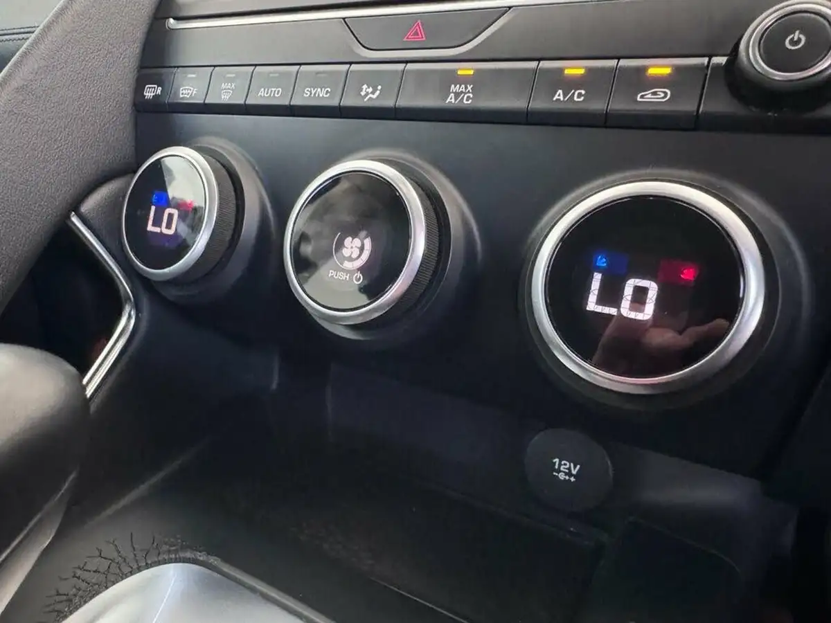 2018-jaguar-e-pace-20-i4d-s-awd-ss-auto-big-43