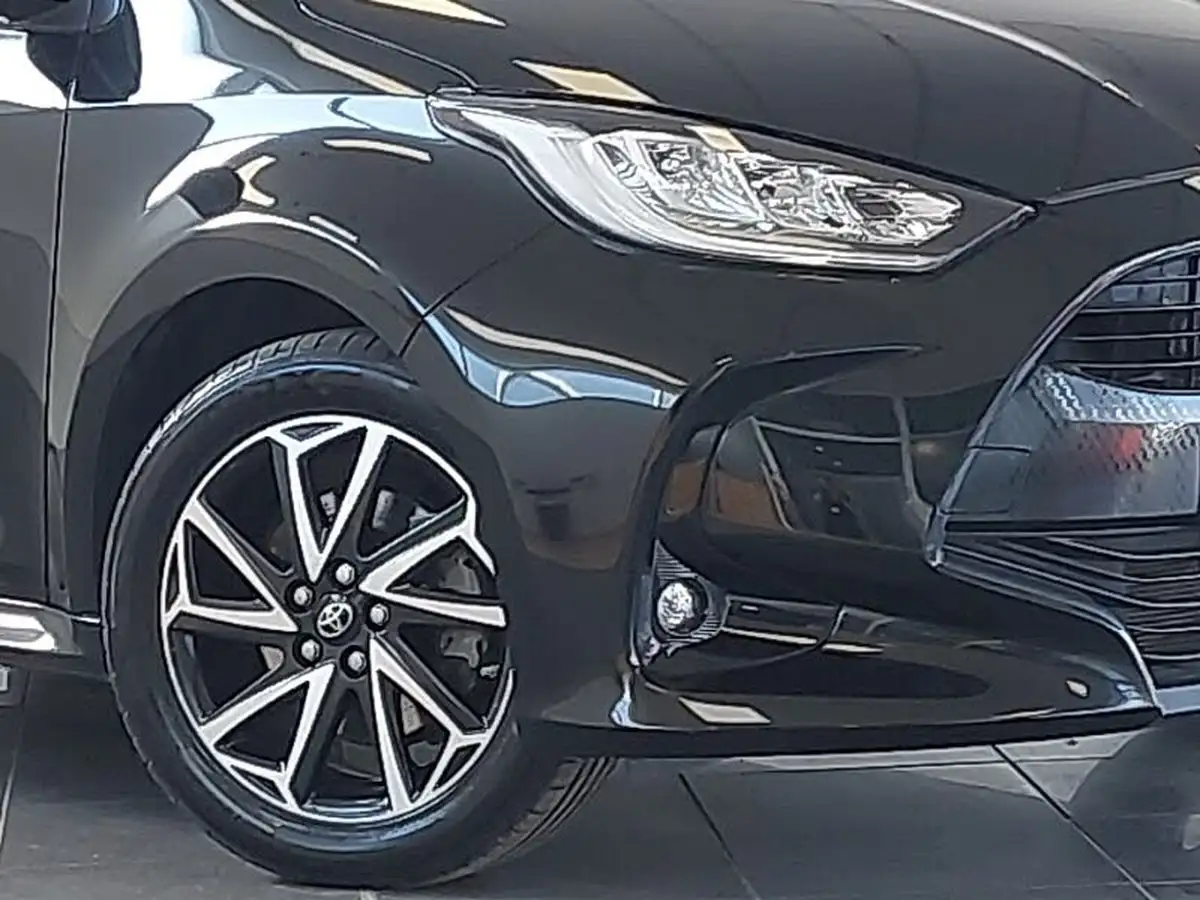2022-toyota-yaris-15-vvt-i-design-big-8