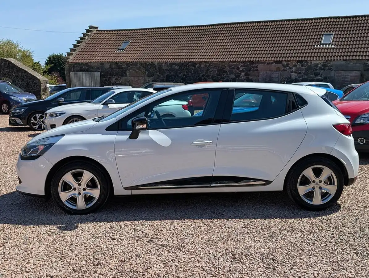 2015-renault-clio-12-dynamique-big-13
