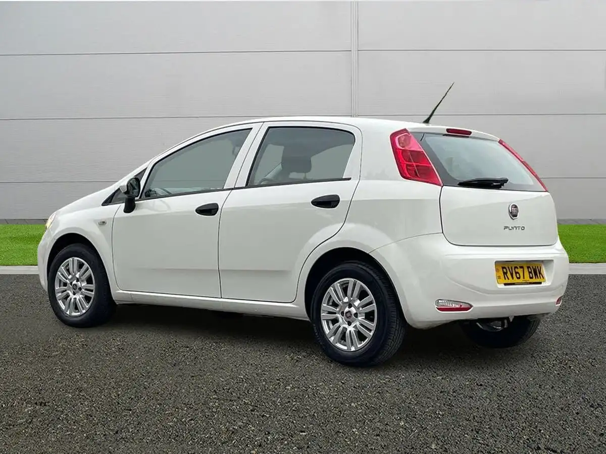 2017-fiat-punto-12-pop-big-4