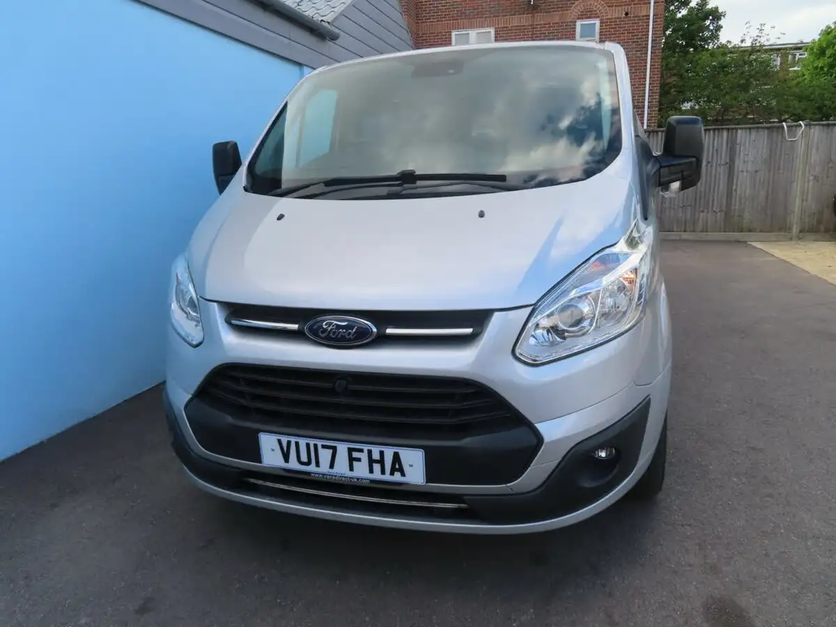 2017-ford-tourneo-custom-20tdci-310-l2-zetec-130ps-big-5