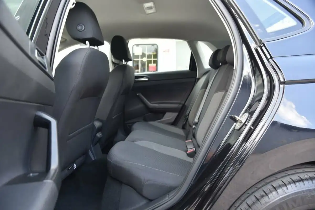2022-volkswagen-polo-10-tsi-life-dsg-big-22