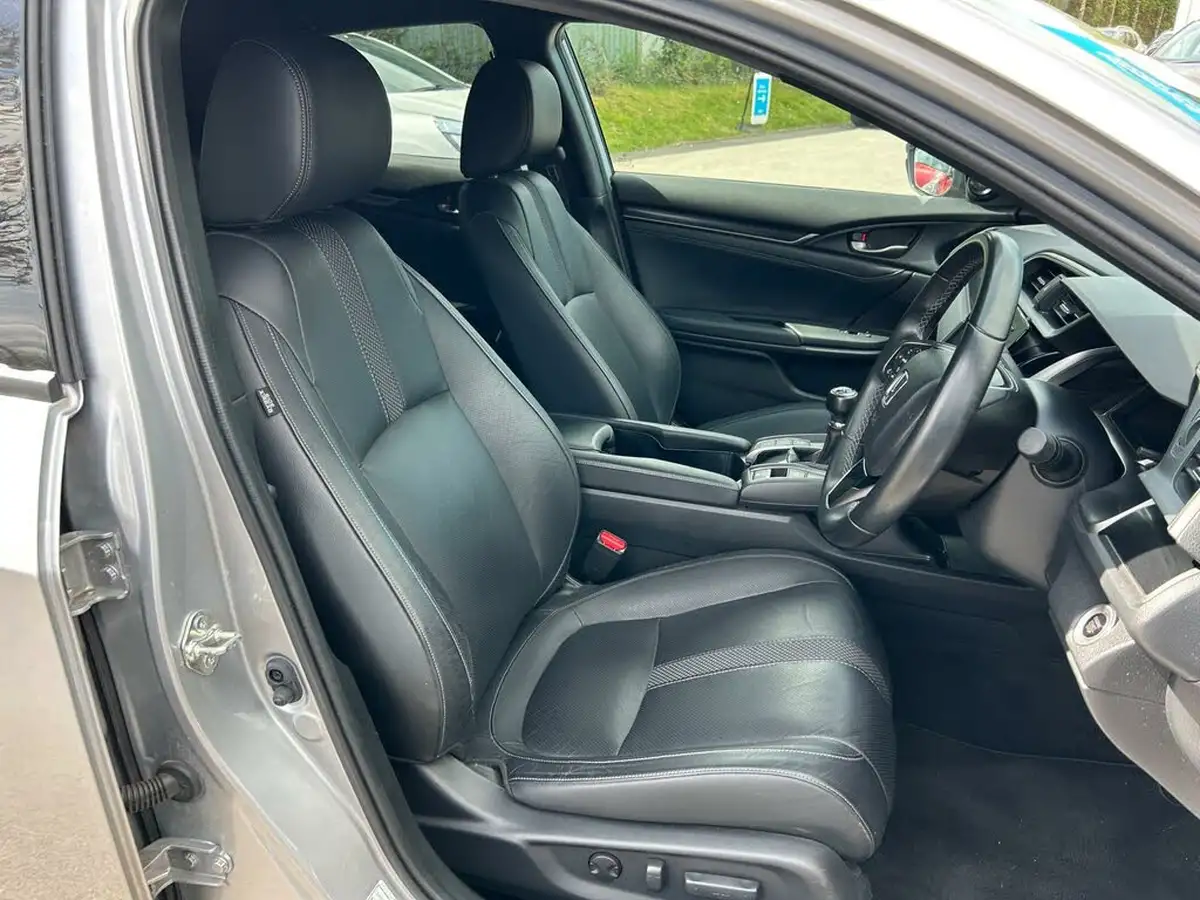 2020-honda-civic-10-vtec-turbo-ex-ss-hatchback-5d-big-32