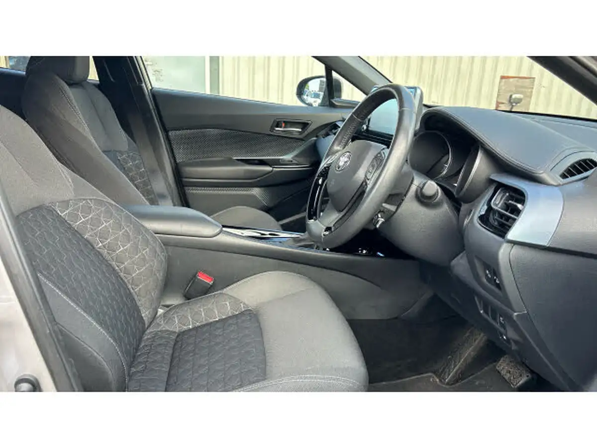 2021-toyota-c-hr-18-vvt-i-design-big-10