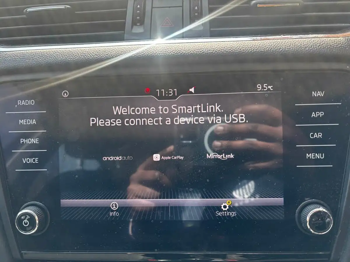 2020-skoda-octavia-10-tsi-se-technology-115ps-estate-big-26