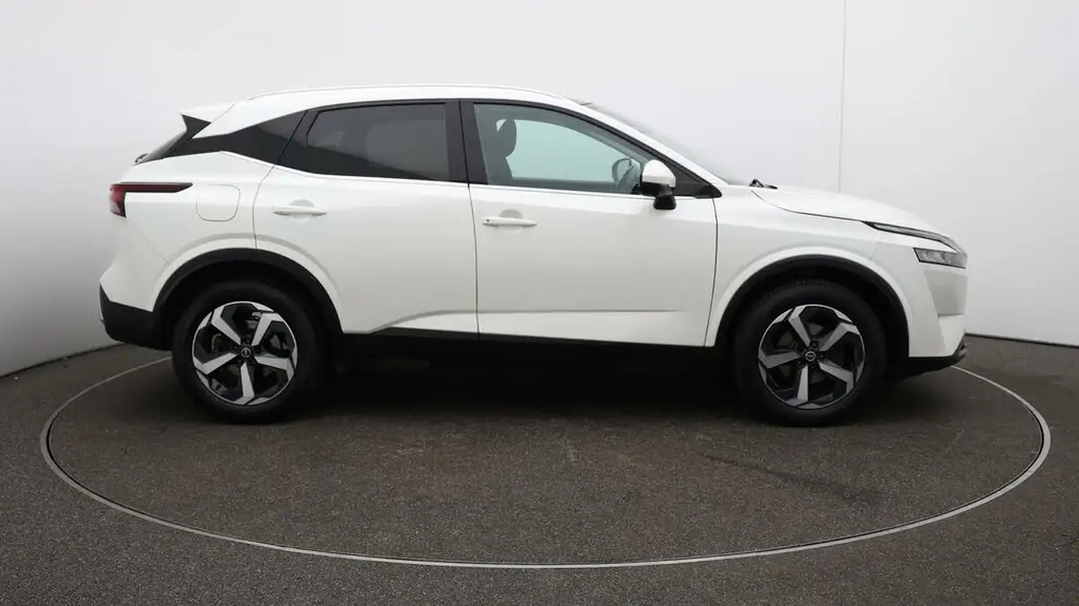 2022-nissan-qashqai-13-dig-t-n-connecta-140ps-big-49