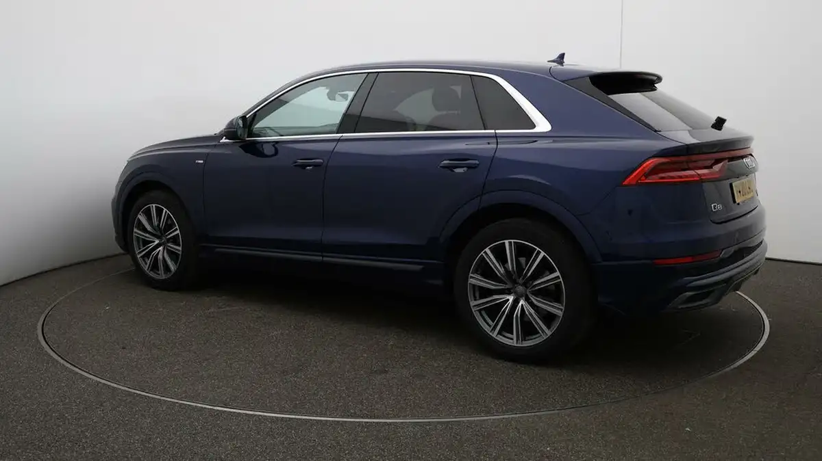 2020-audi-q8-30-50-tdi-s-line-big-36